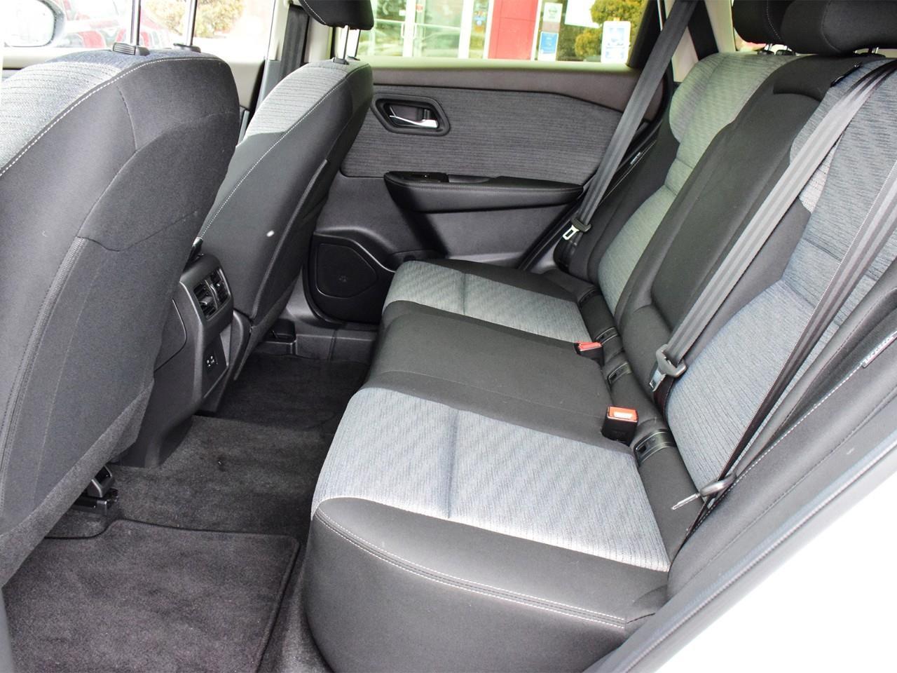 2023 Nissan Rogue SV Moonroof 4dr All-Wheel Drive Sport Utility Photo