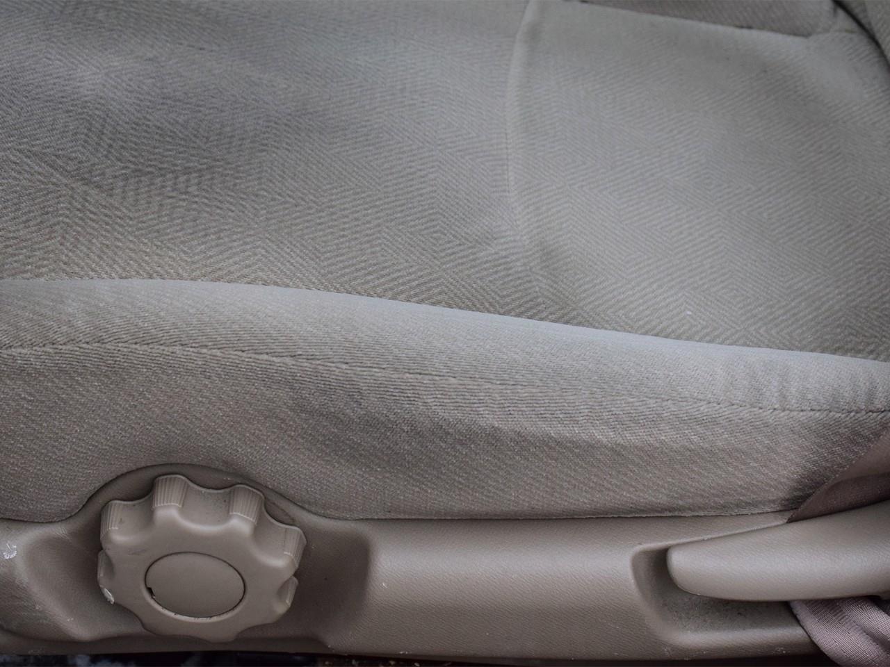 2002 Honda Civic LX-G (A4) 4dr Sedan Photo