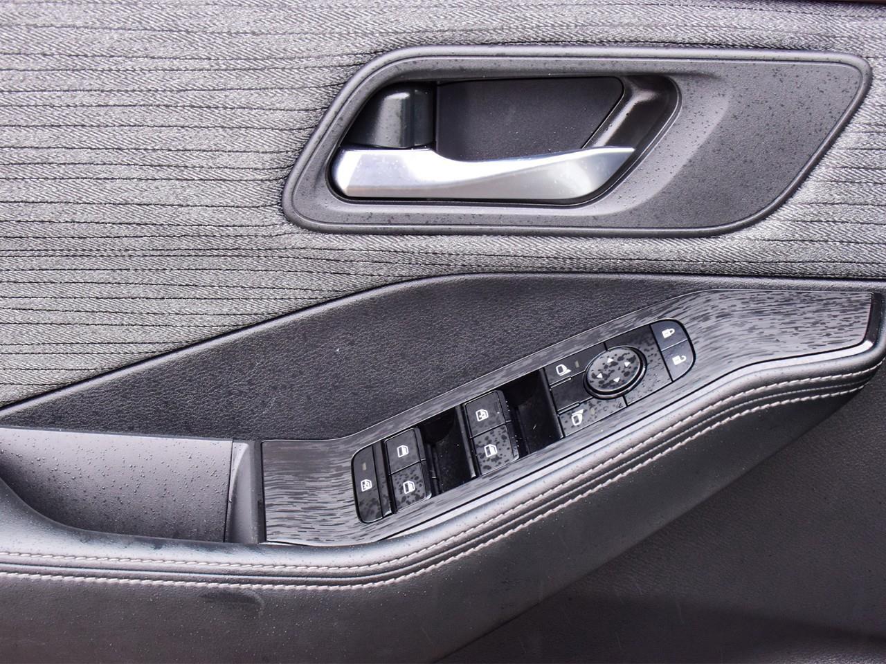 2023 Nissan Rogue SV Moonroof 4dr All-Wheel Drive Sport Utility Photo