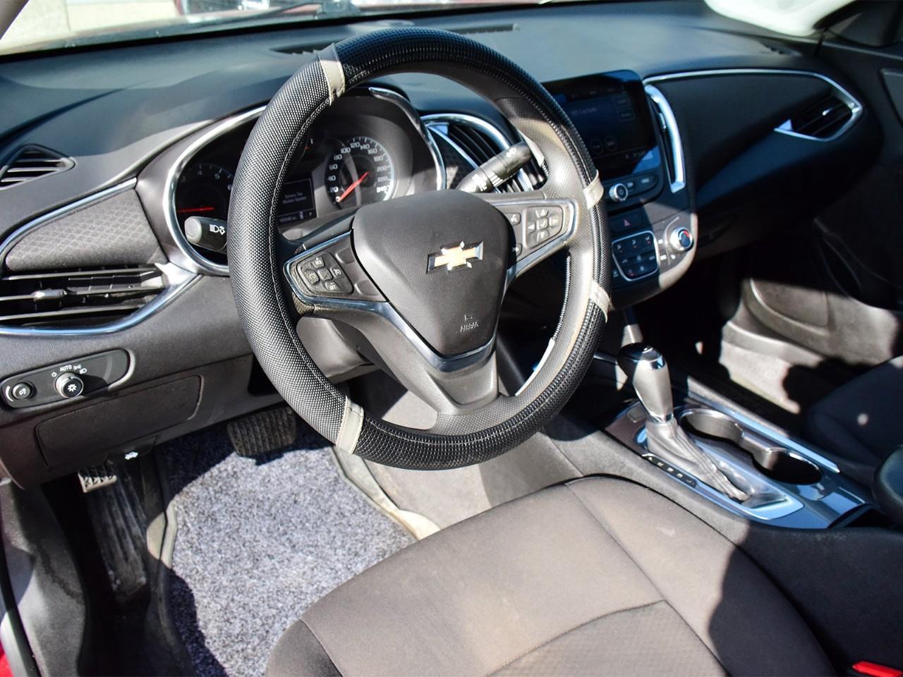 2019 Chevrolet Malibu LT 4dr SEDAN Photo
