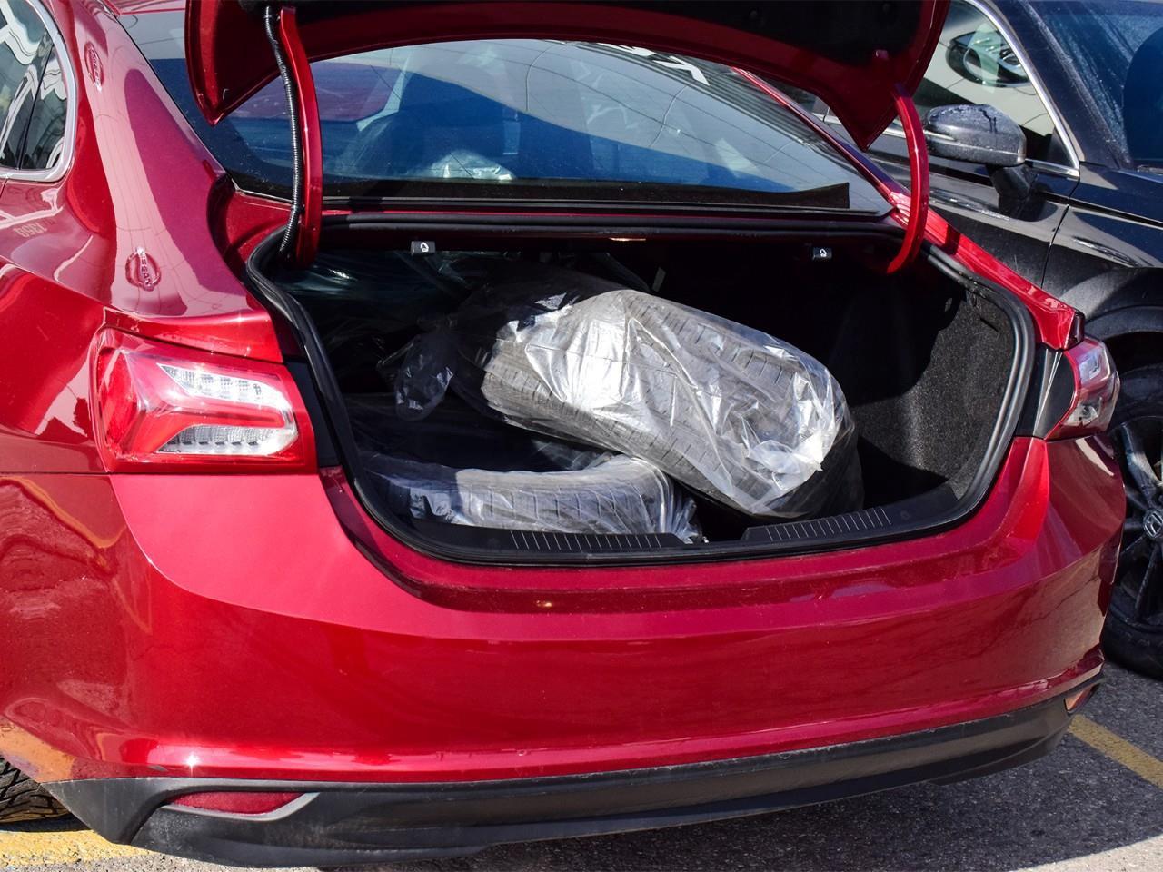 2019 Chevrolet Malibu LT 4dr SEDAN Photo