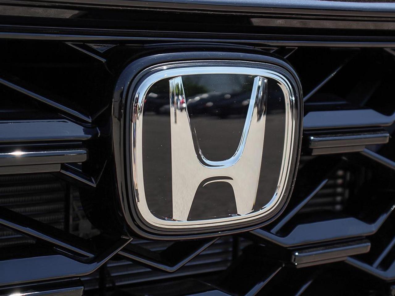 2026 Honda CR-V Hybrid Touring 4dr All-Wheel Drive Photo