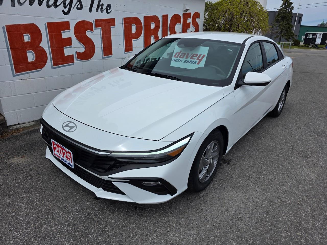 2025 Hyundai Elantra ESSENTIAL 4DR SEDAN Photo