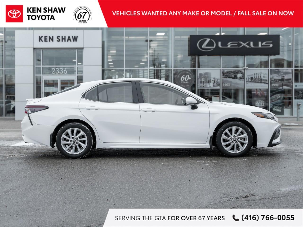 2024 Toyota Camry SE 4dr All-Wheel Drive Sedan Photo