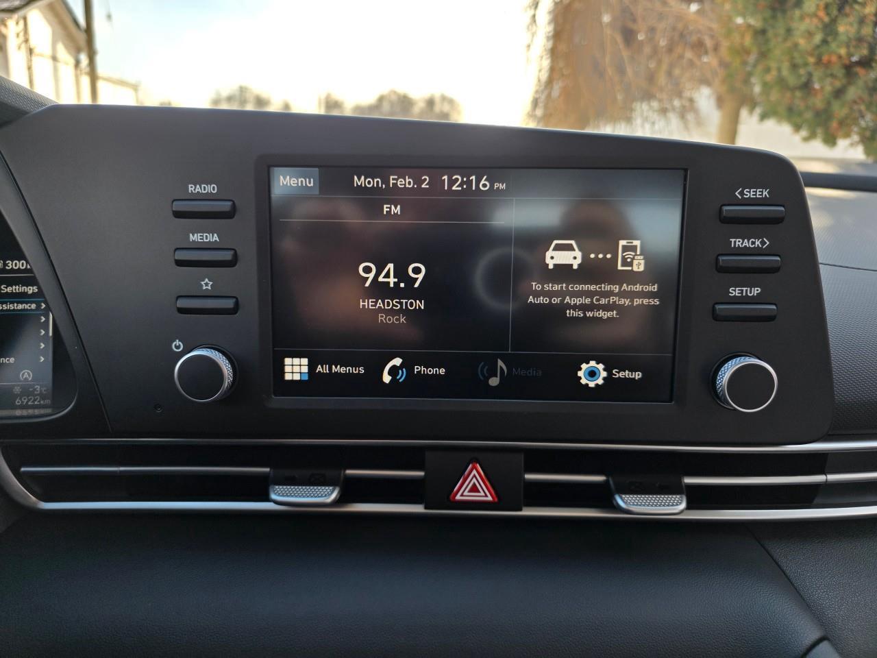 2023 Hyundai Elantra ESSENTIAL 4DR SEDAN Photo