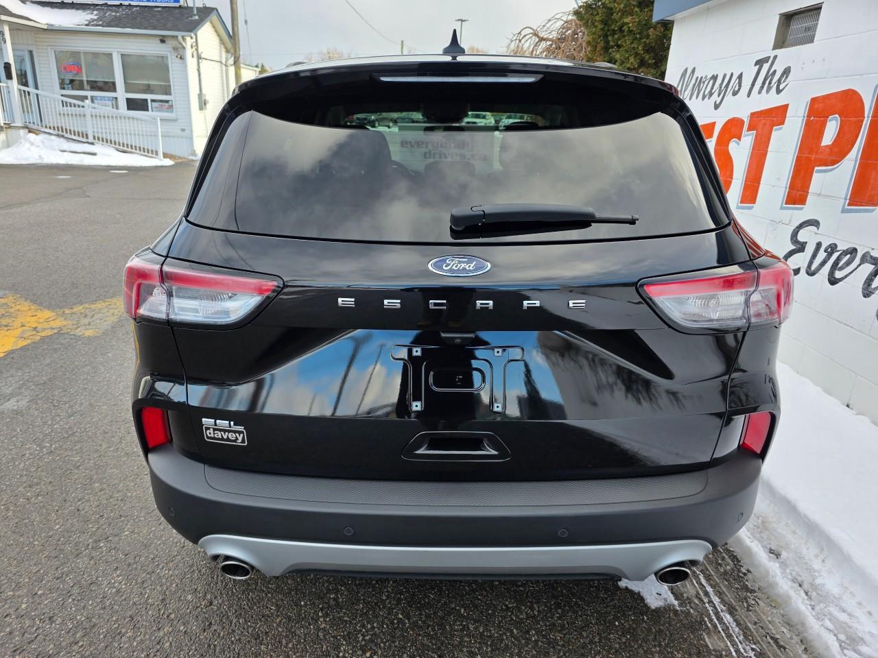 2022 Ford Escape SEL 4dr Front-Wheel Drive Photo