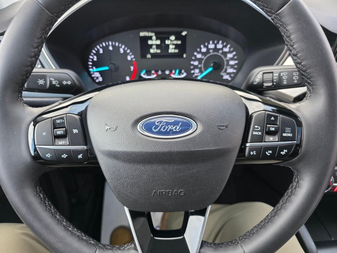 2022 Ford Escape SEL 4dr Front-Wheel Drive Photo