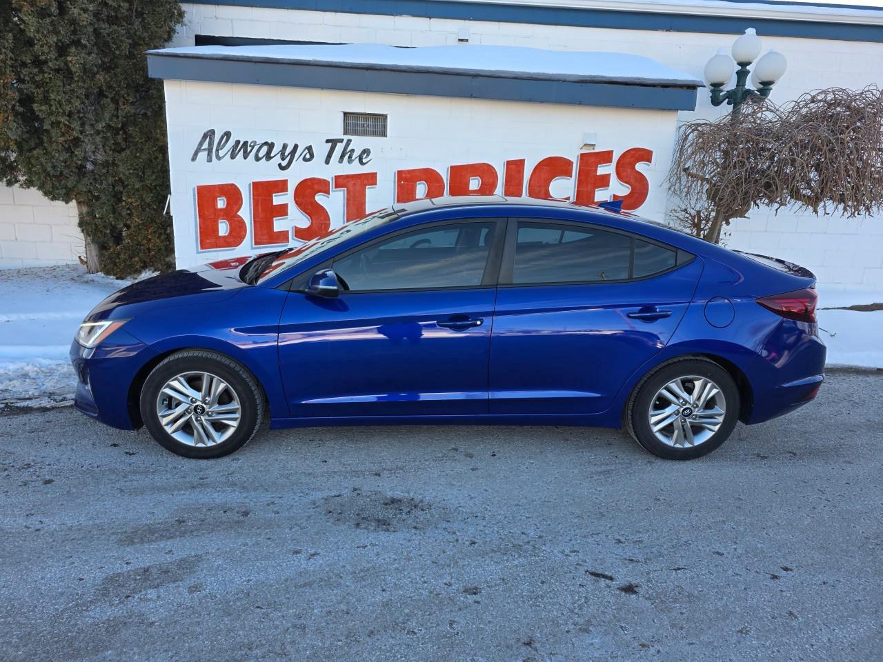 2020 Hyundai Elantra Preferred w/Sun & Safety Package 4dr Sedan Photo