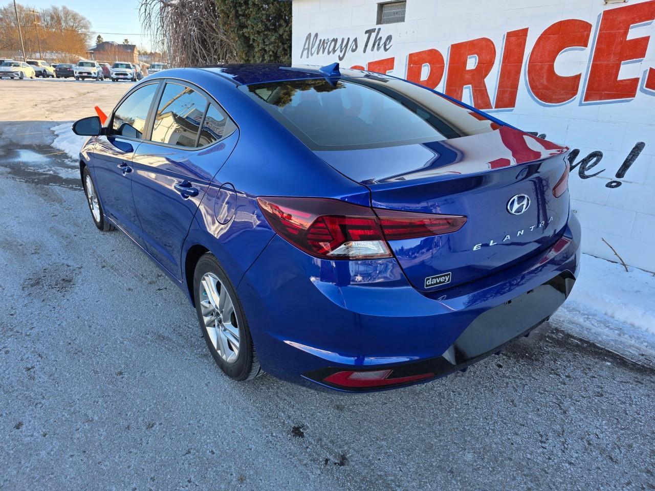 2020 Hyundai Elantra Preferred w/Sun & Safety Package 4dr Sedan Photo