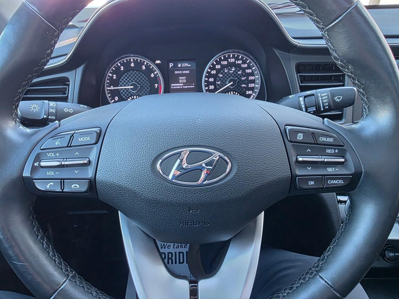 2020 Hyundai Elantra Preferred w/Sun & Safety Package 4dr Sedan Photo