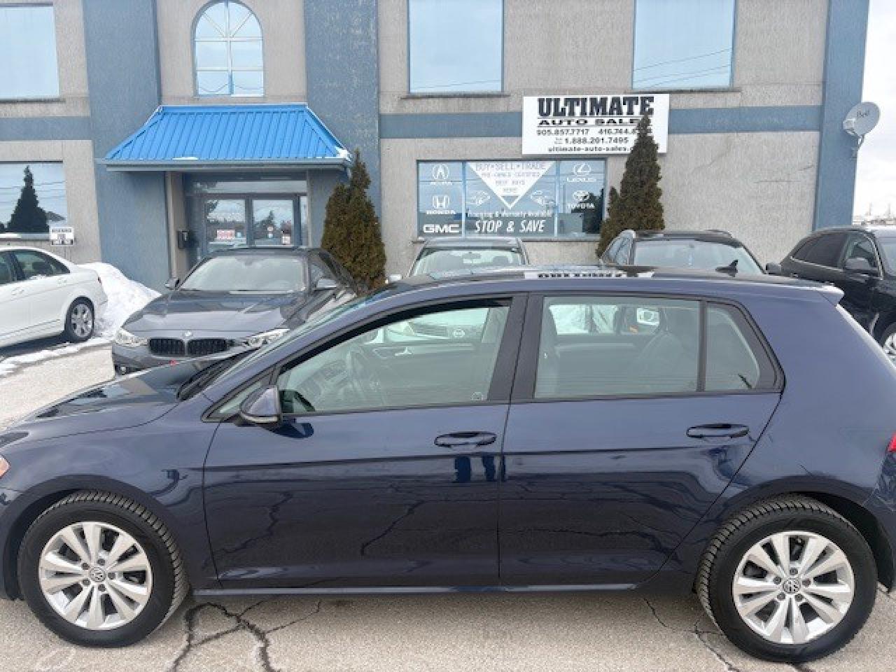 2015 Volkswagen Golf TSI HATCHBACK Photo3