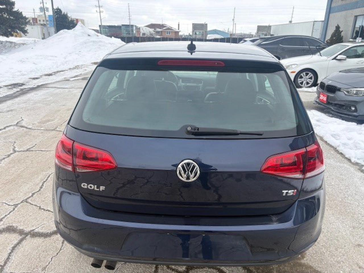 2015 Volkswagen Golf TSI HATCHBACK Photo