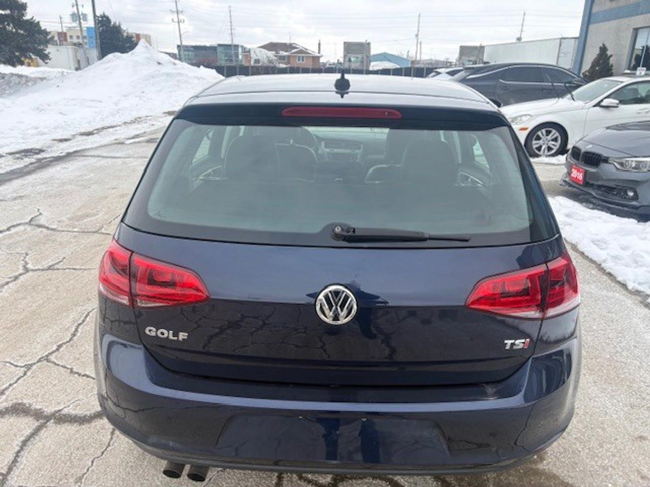 2015 Volkswagen Golf TSI HATCHBACK Photo