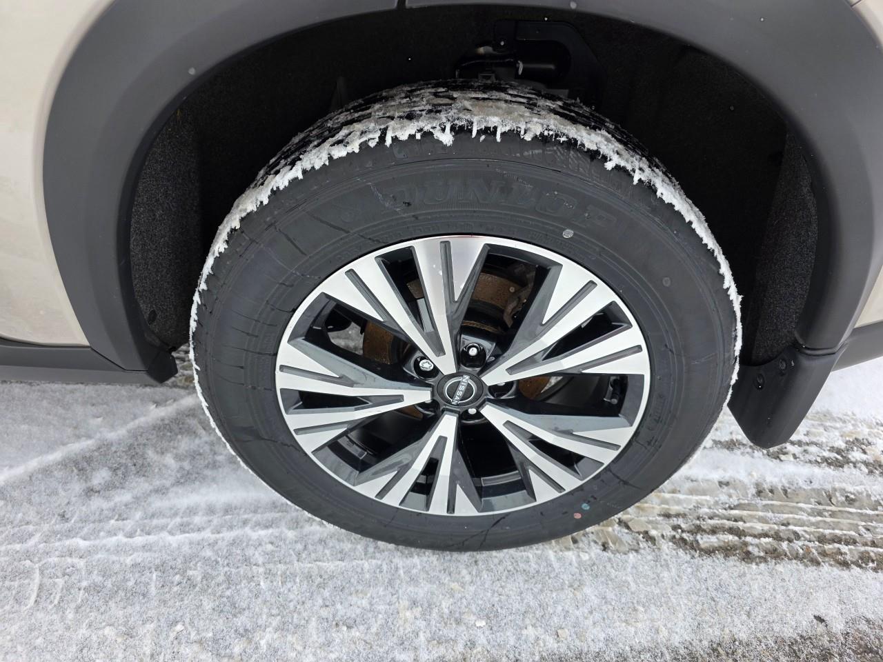 2023 Nissan Rogue SV Moonroof 4dr All-Wheel Drive Sport Utility Photo