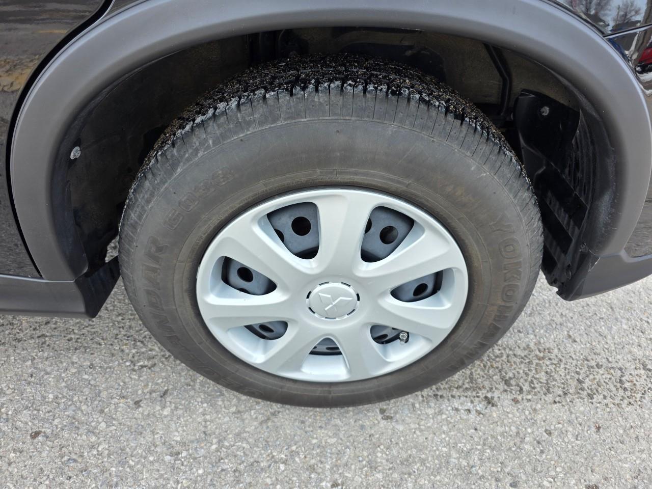 2024 Mitsubishi RVR ES 4dr Front-wheel Drive Photo