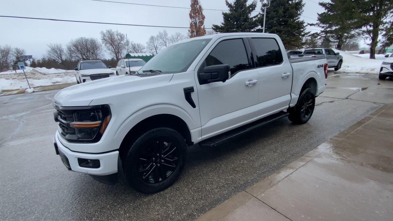 2024 Ford F-150 XLT Photo