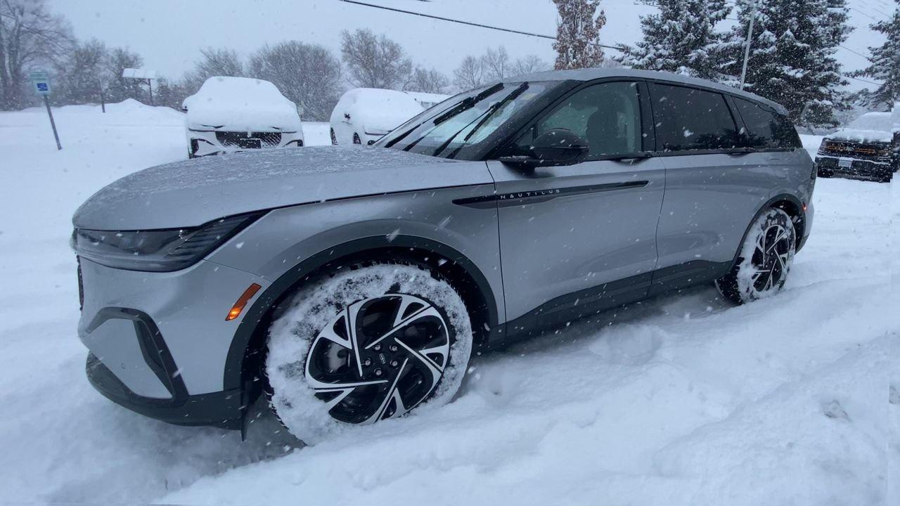 2026 Lincoln Nautilus Premiere Photo