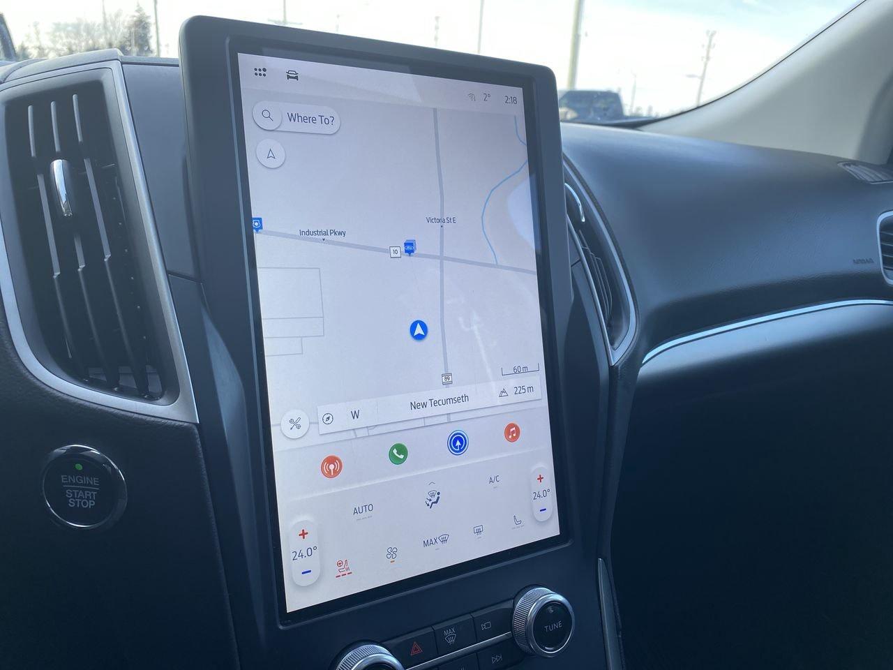 2022 Ford Edge SEL Photo