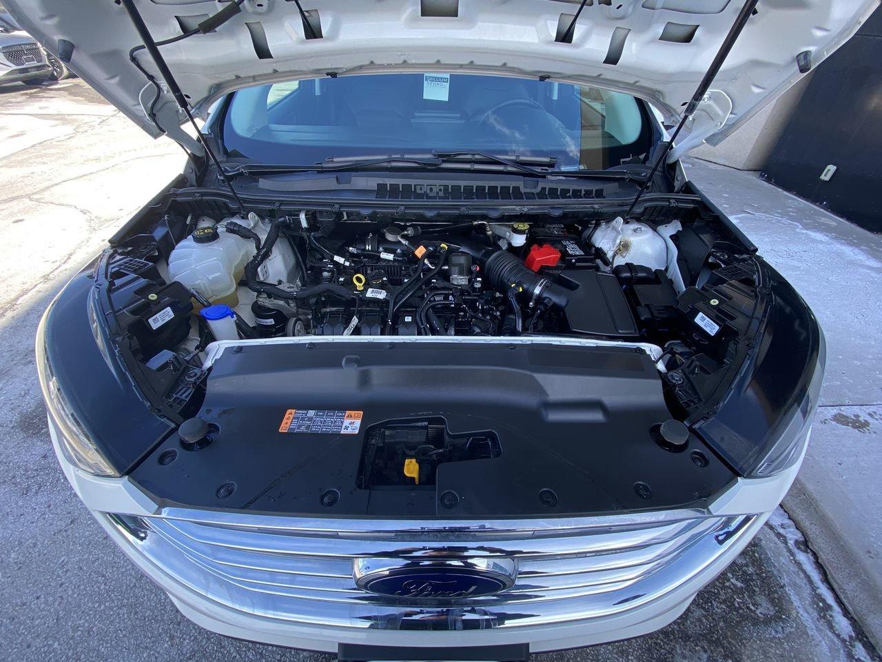 2022 Ford Edge SEL Photo