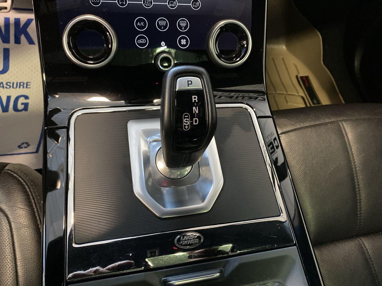 2020 Land Rover Range Rover Evoque R-DYNAMIC SE Photo