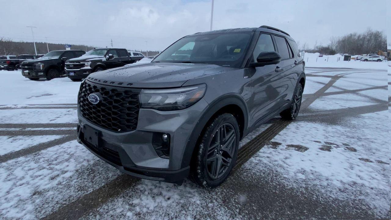 2026 Ford Explorer ST-Line Photo