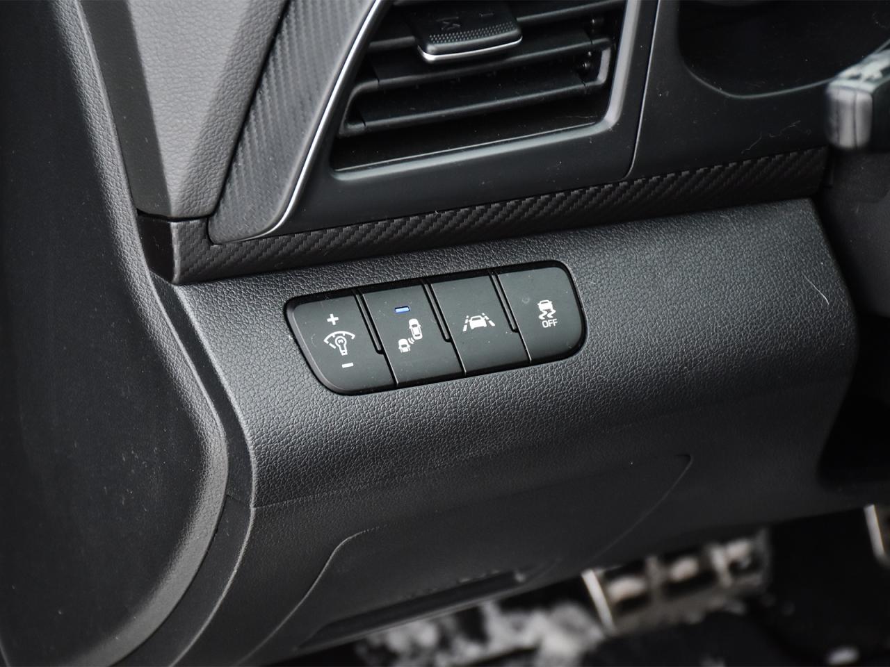 2020 Hyundai Elantra Sport Photo