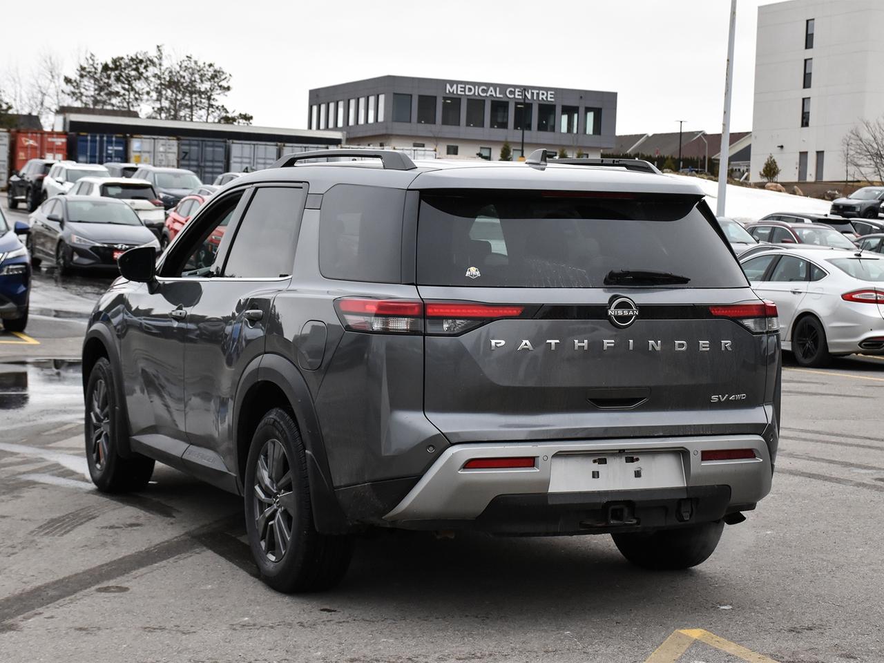 2022 Nissan Pathfinder SV  - Sunroof -  Navigation Photo3