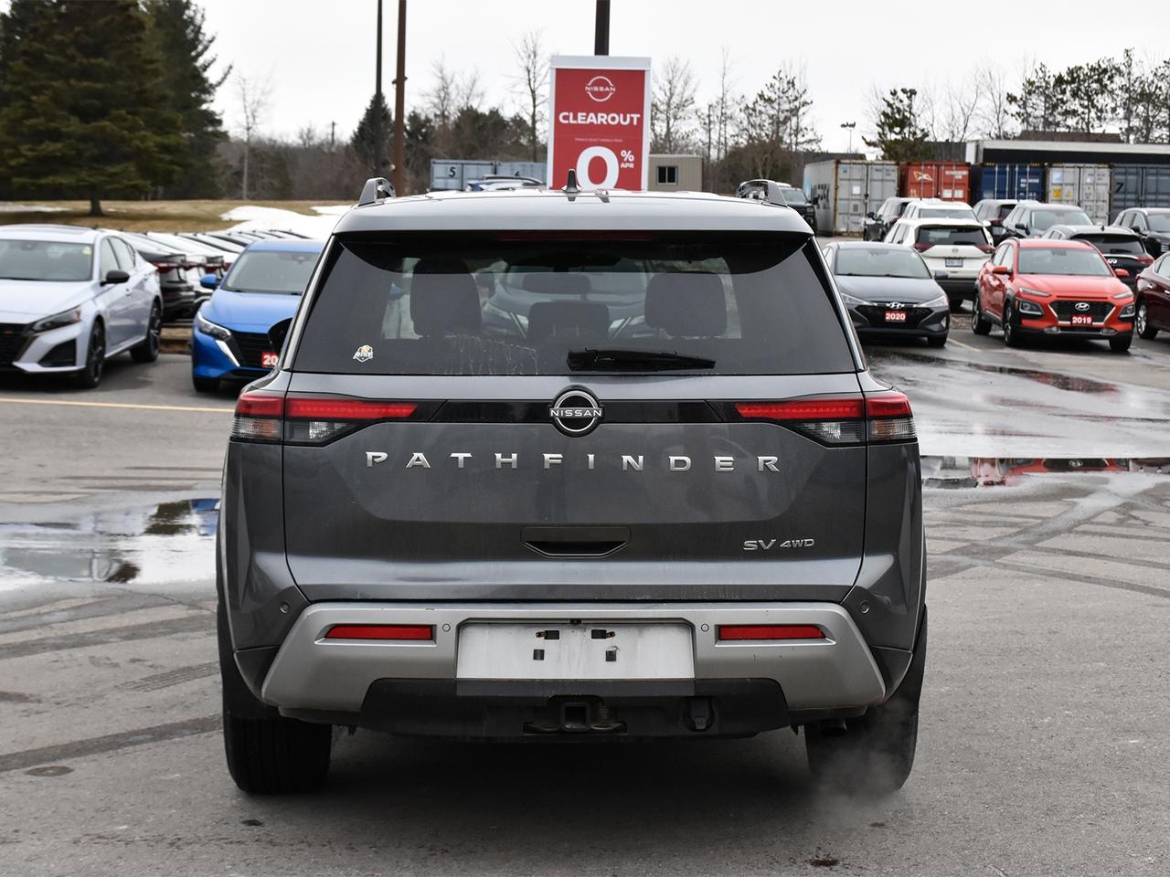 2022 Nissan Pathfinder SV  - Sunroof -  Navigation Photo