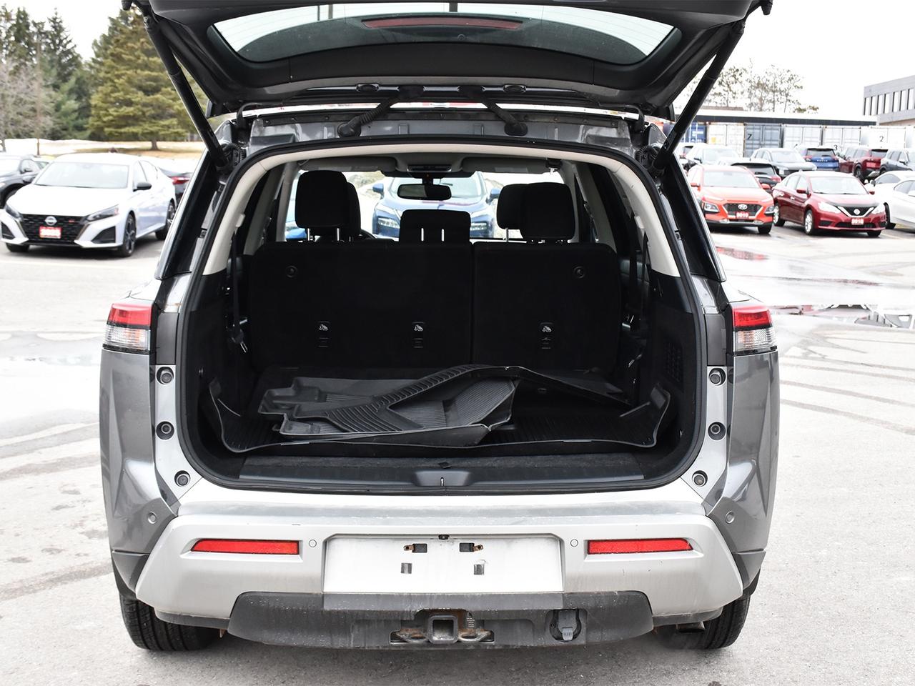 2022 Nissan Pathfinder SV  - Sunroof -  Navigation Photo