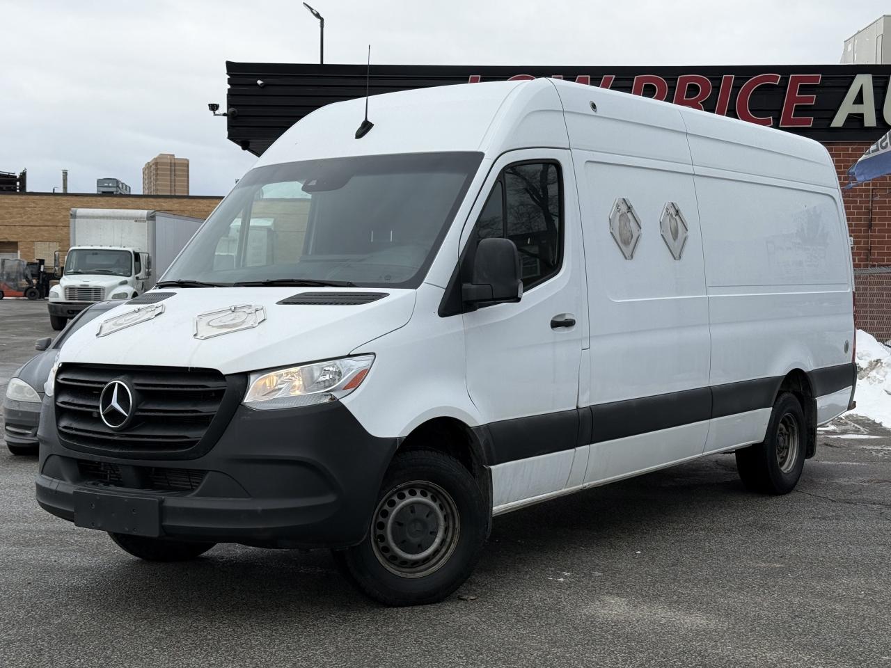 2019 Mercedes-Benz Sprinter Cargo Van 3500 High Roof V6 170  EXT l No Accident l 3500 l Photo