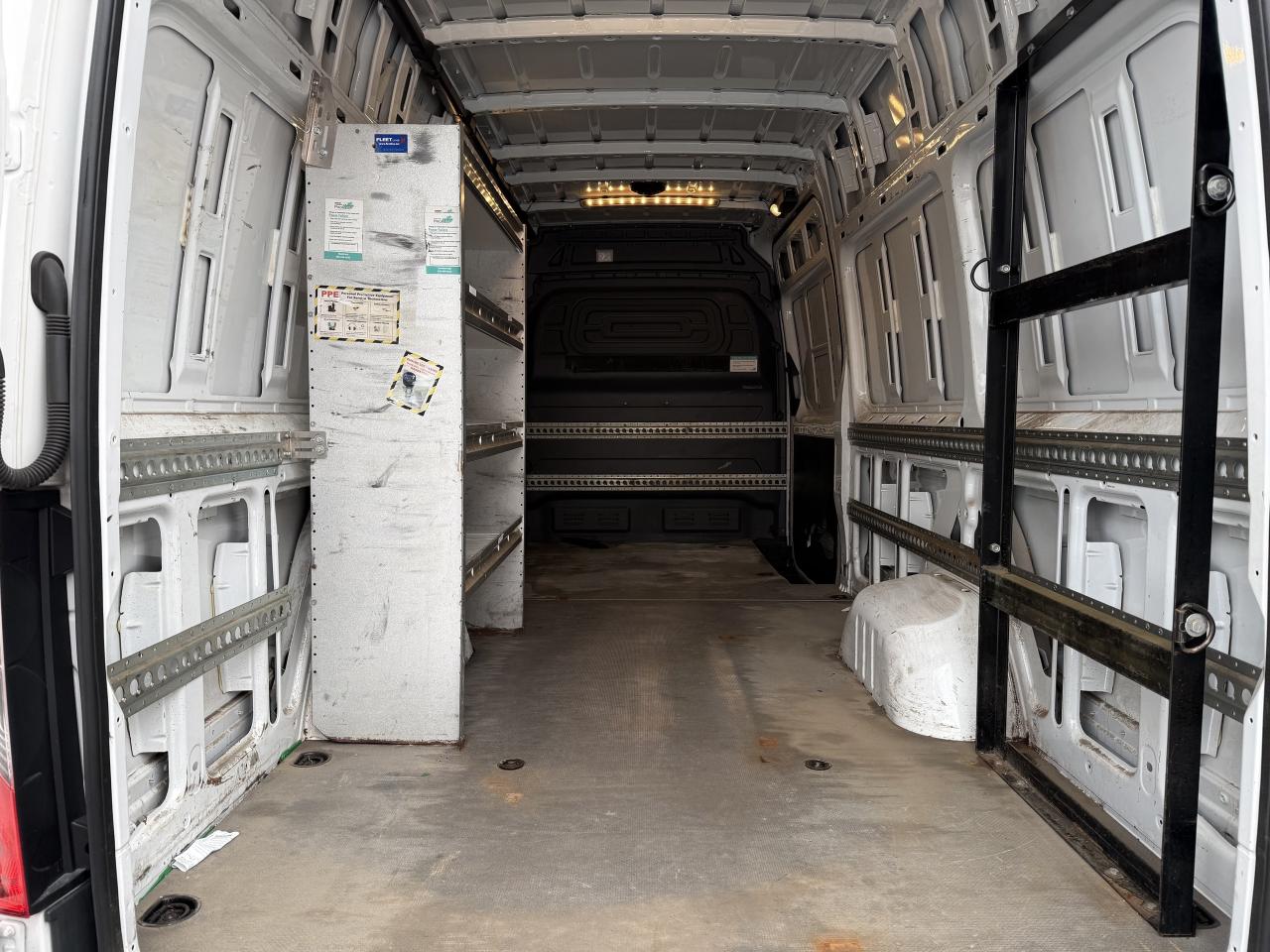 2019 Mercedes-Benz Sprinter Cargo Van 3500 High Roof V6 170  EXT l No Accident l 3500 l Photo