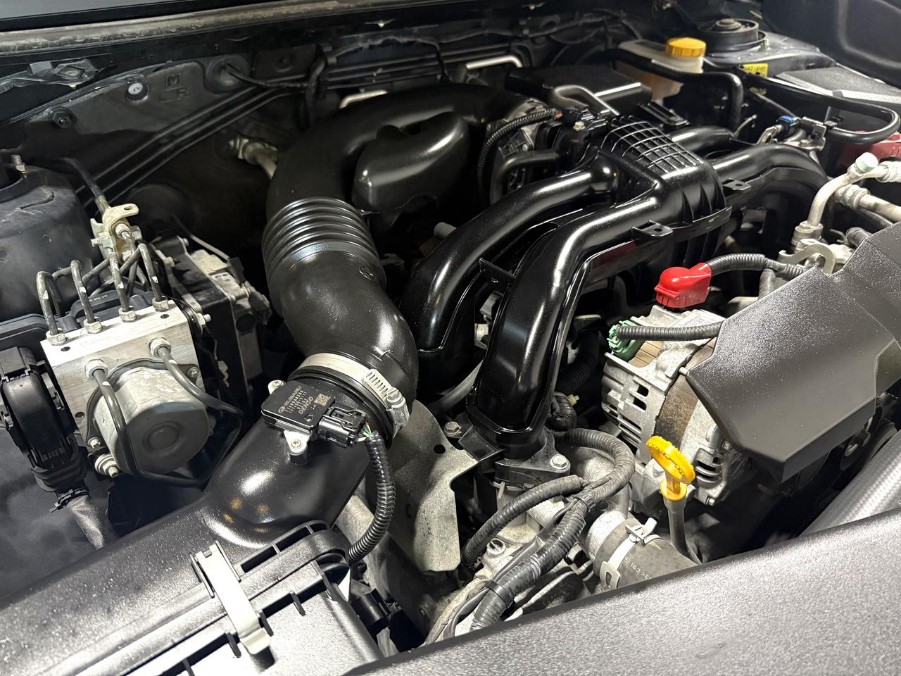 2016 Subaru Impreza Sport & Tech Pkg l ONE OWNER l AWD l 2.0i l Photo