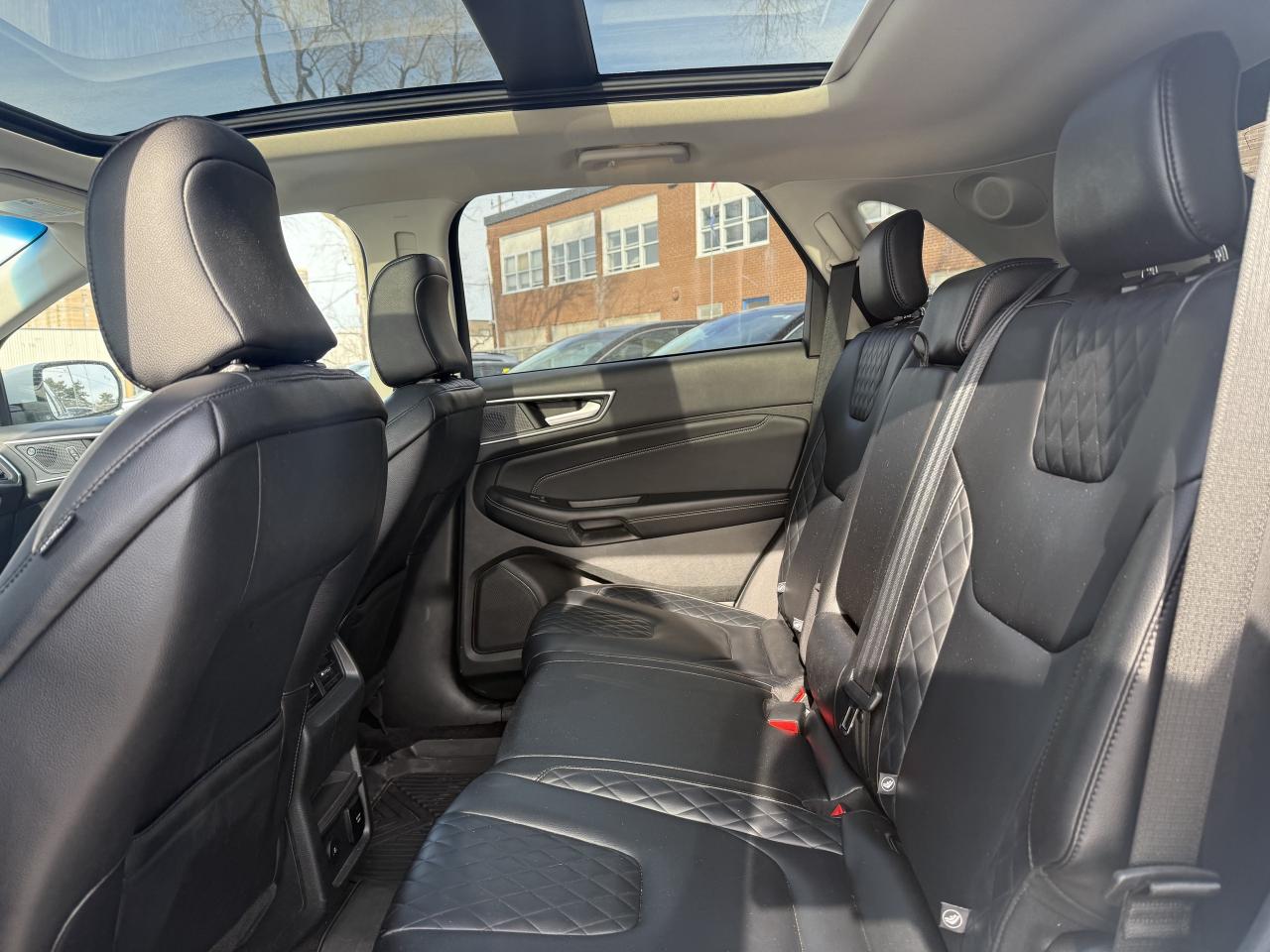 2023 Ford Edge No Accident l Titanium l AWD l Ford Warranty l Photo