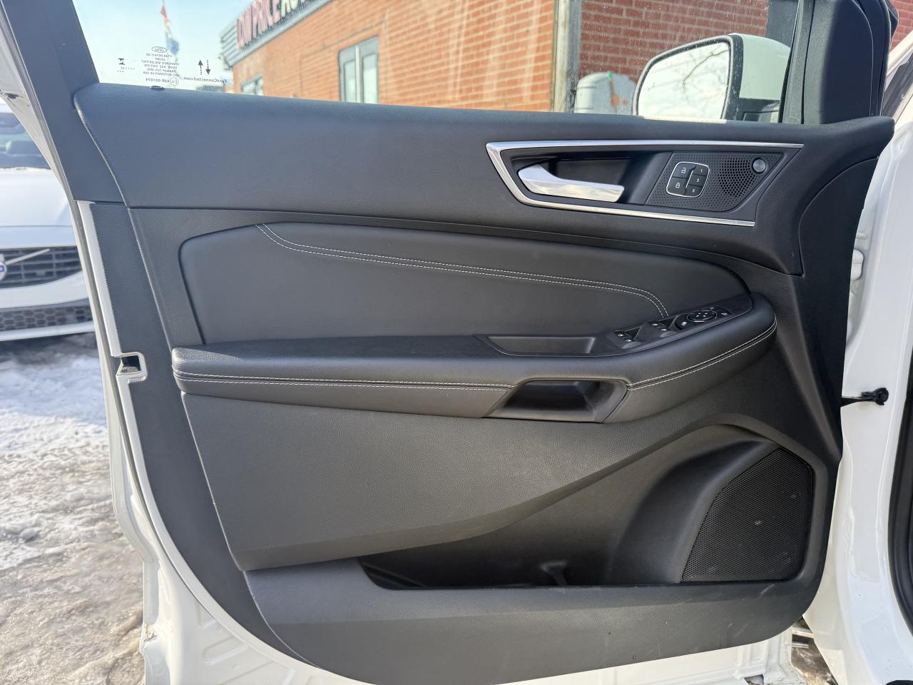 2023 Ford Edge No Accident l Titanium l AWD l Ford Warranty l Photo