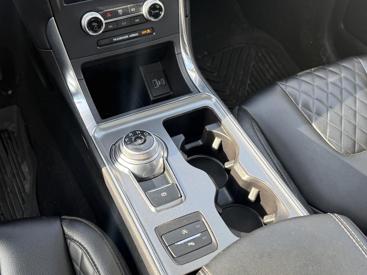 2023 Ford Edge No Accident l Titanium l AWD l Ford Warranty l Photo