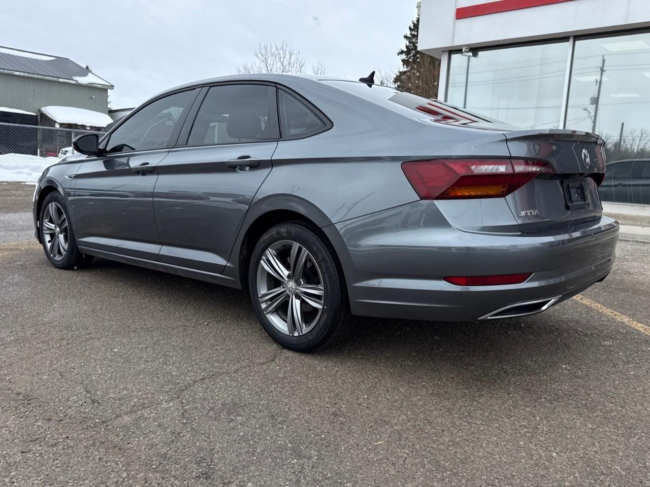 2019 Volkswagen Jetta 1.4 TSI Highline (A8) 4dr Sedan Photo2