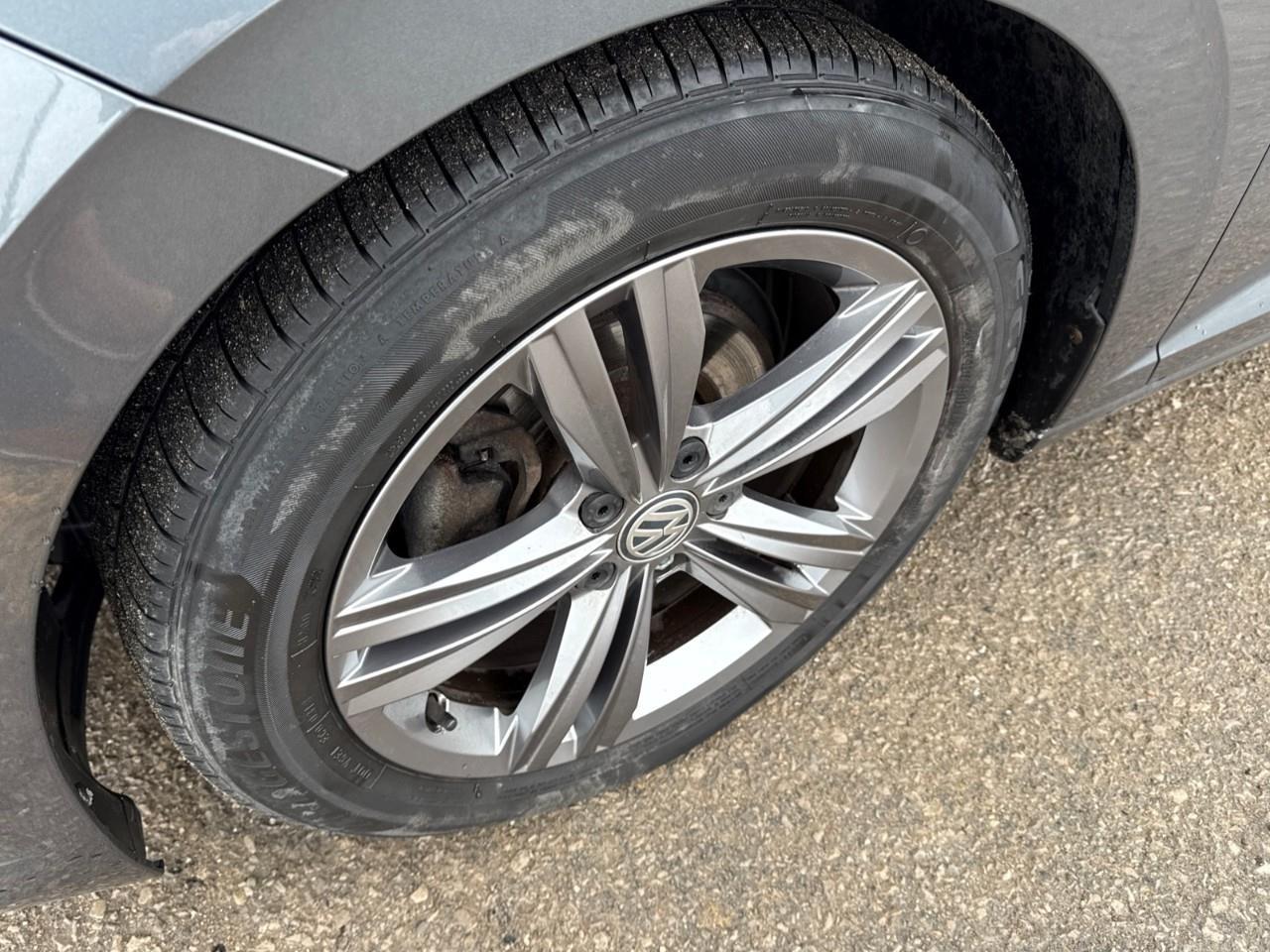 2019 Volkswagen Jetta 1.4 TSI Highline (A8) 4dr Sedan Photo