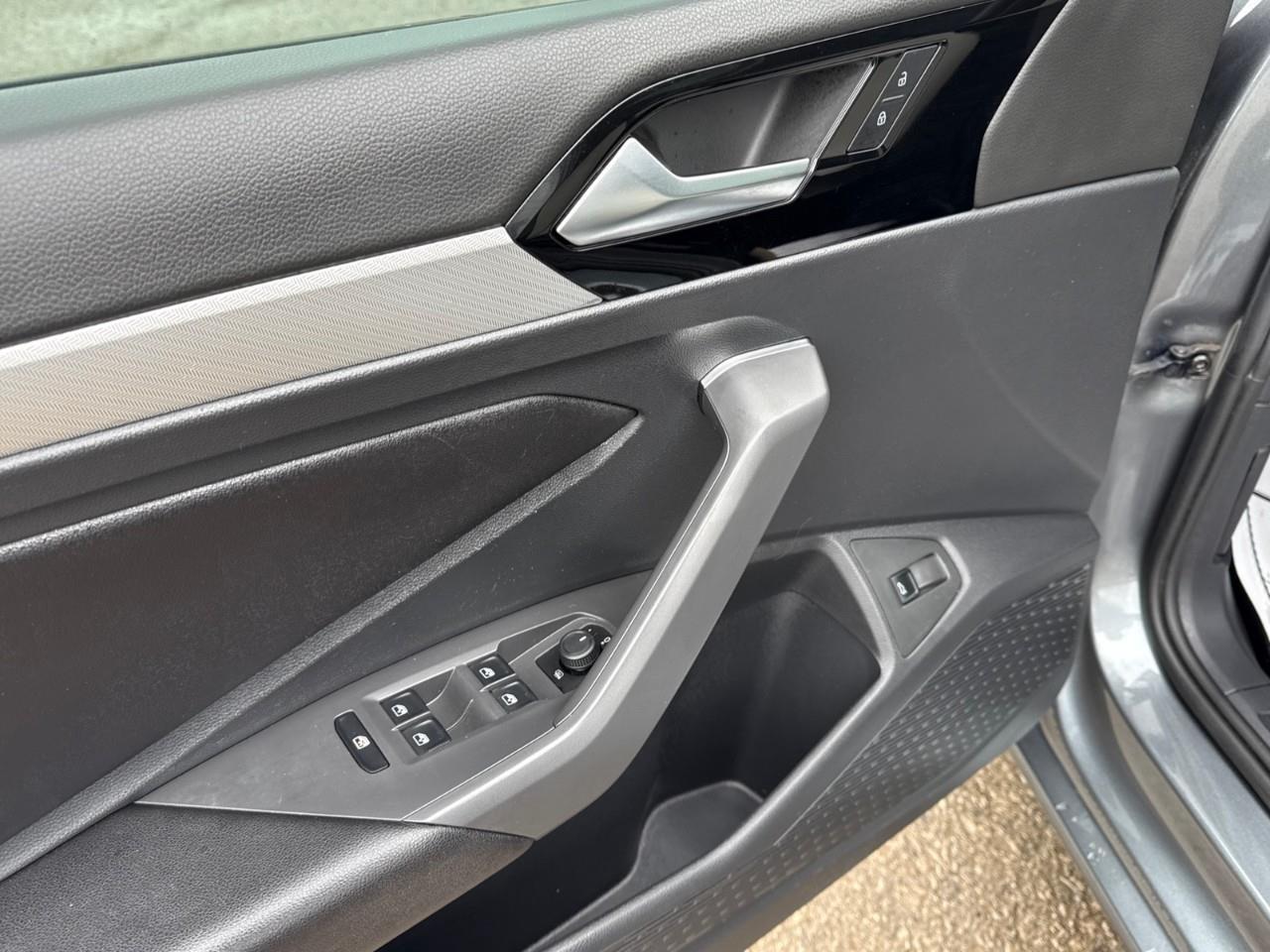 2019 Volkswagen Jetta 1.4 TSI Highline (A8) 4dr Sedan Photo