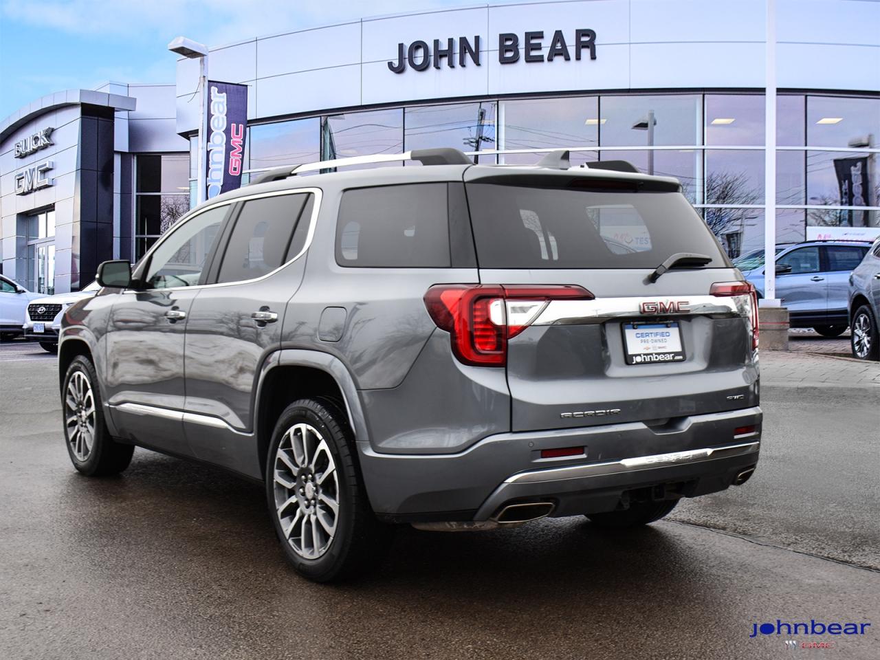 2022 GMC Acadia Denali Photo