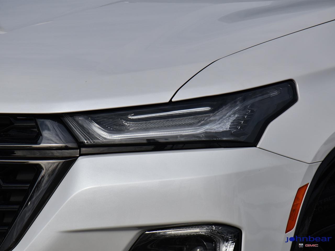 2024 Chevrolet Traverse Limited PREMIER Photo2