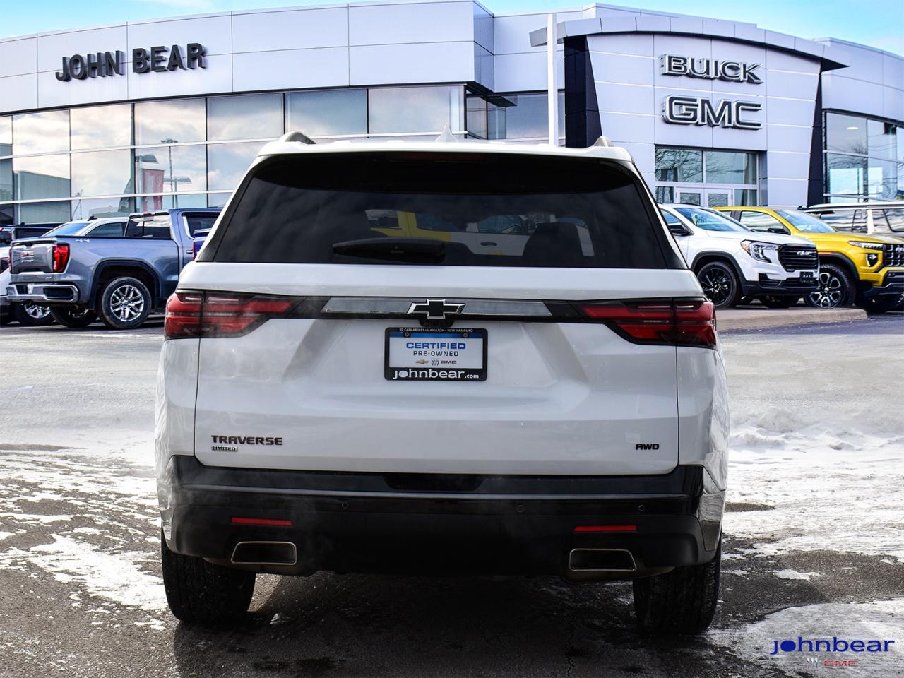 2024 Chevrolet Traverse Limited PREMIER Photo