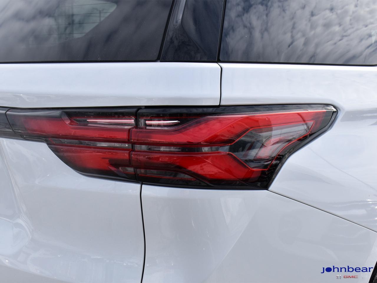 2024 Chevrolet Traverse Limited PREMIER Photo