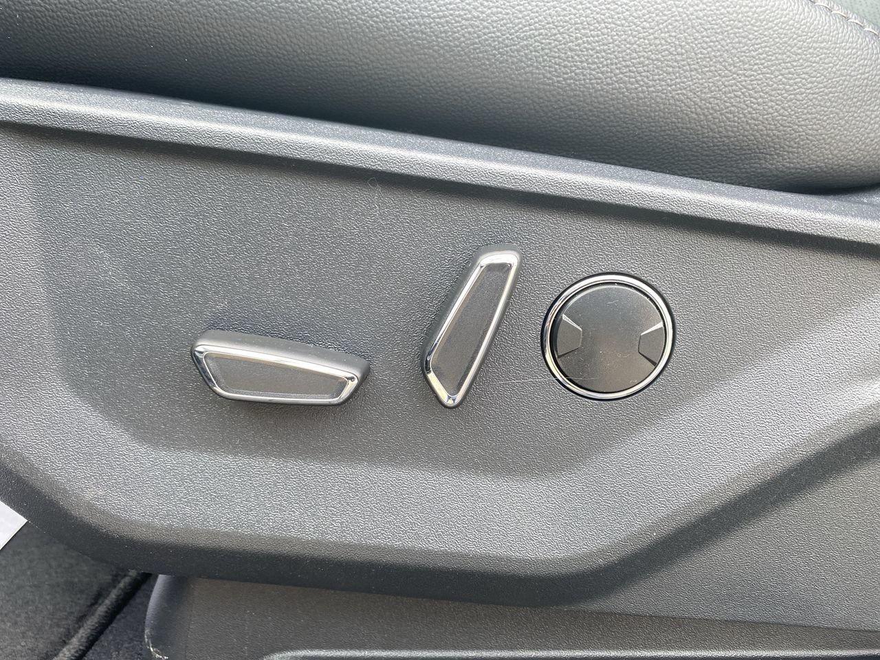 2026 Ford F-150 Lariat Photo