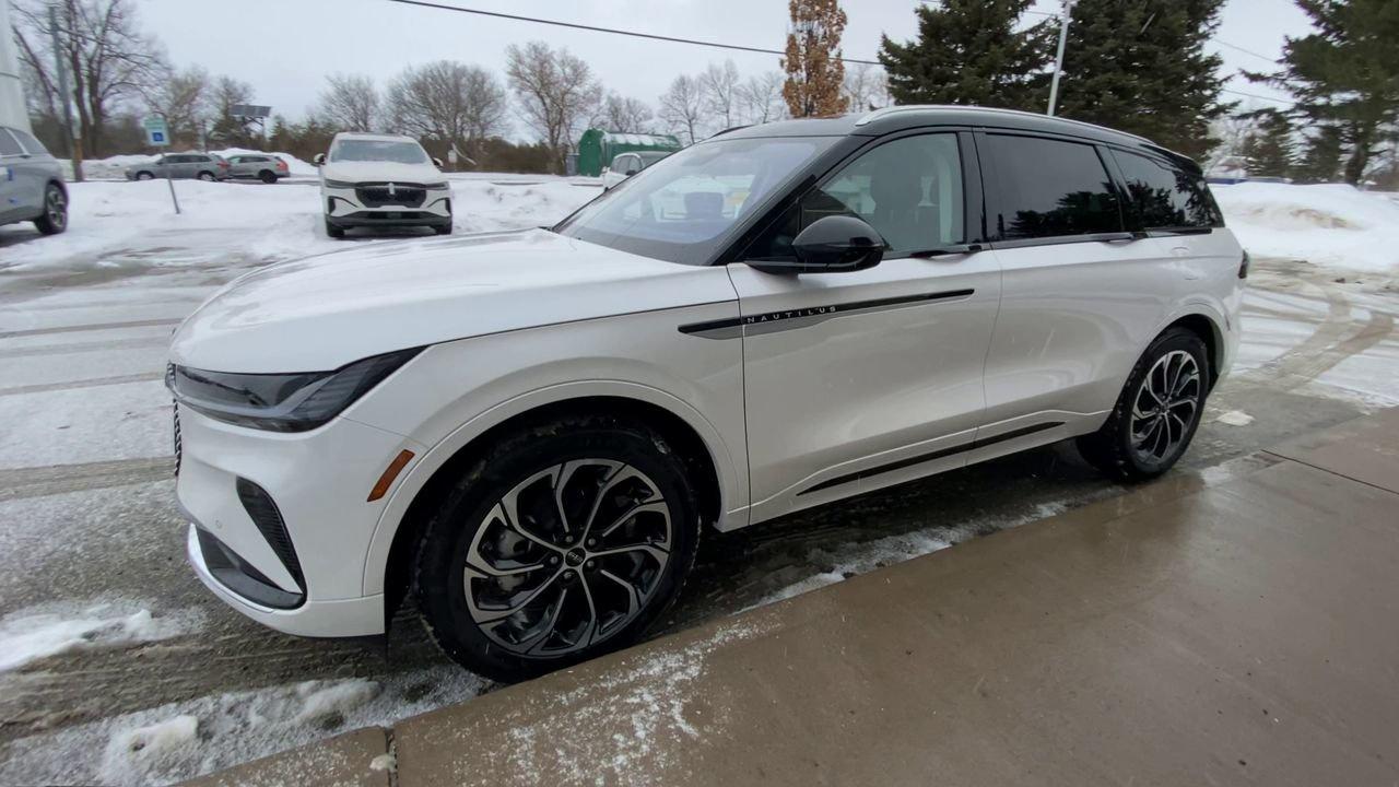 2026 Lincoln Nautilus RESERVE Photo3