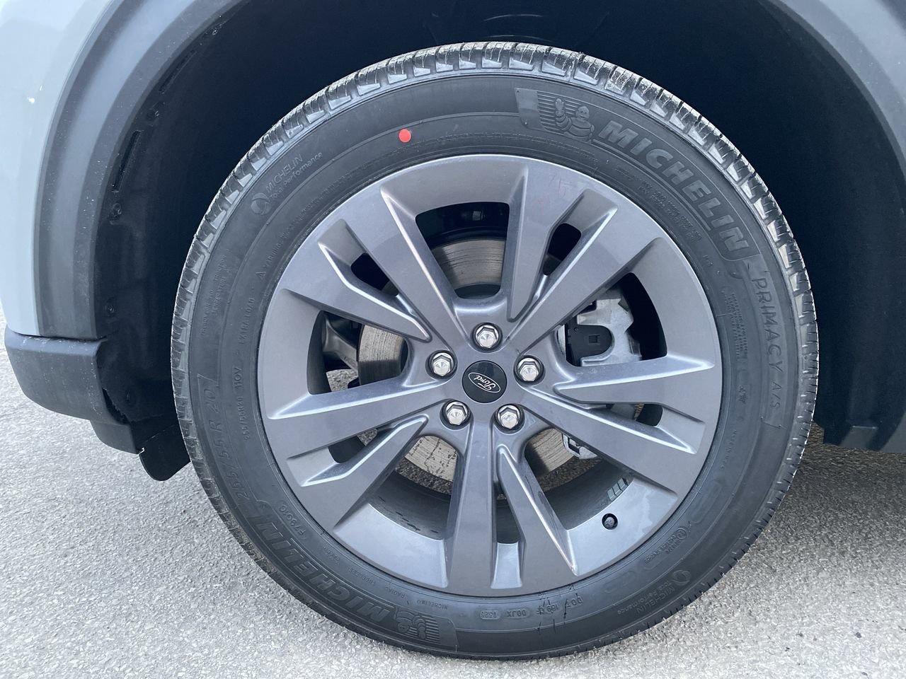 2026 Ford Explorer Active Photo