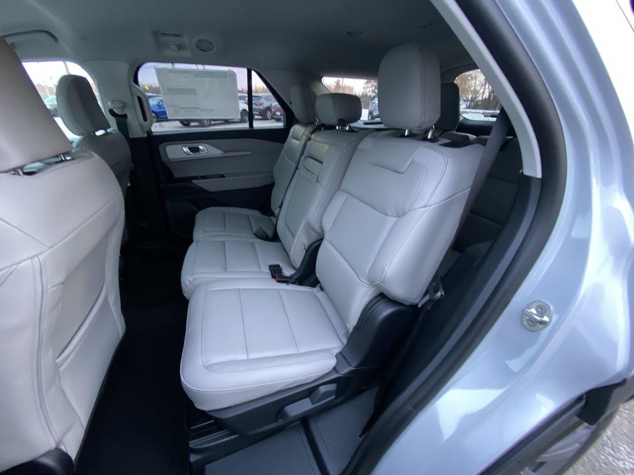 2026 Ford Explorer Active Photo