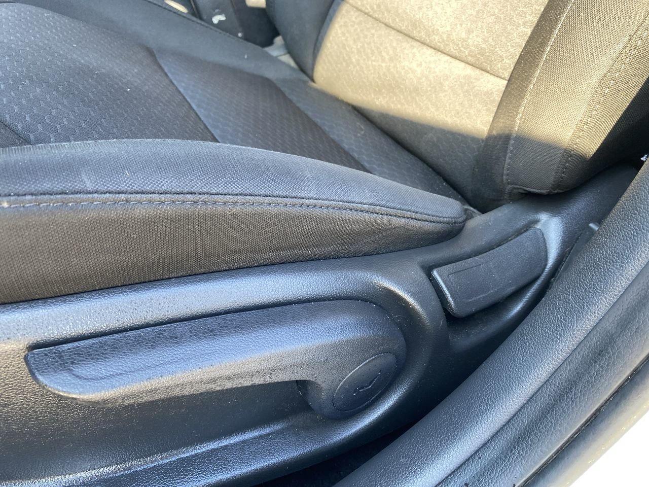 2020 Hyundai Elantra Preferred w/Sun & Safety Package Photo