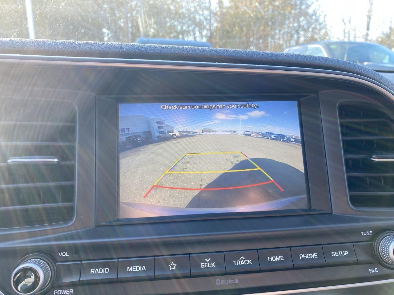 2020 Hyundai Elantra Preferred w/Sun & Safety Package Photo