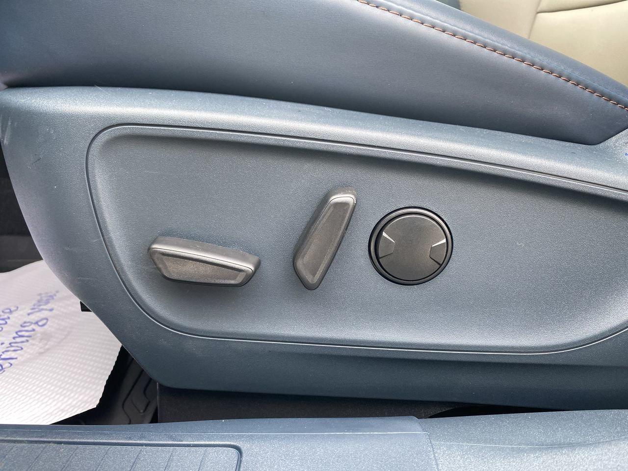 2026 Ford Maverick Hybrid Lariat Photo