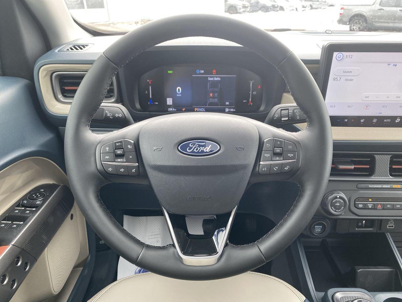 2026 Ford Maverick Hybrid Lariat Photo